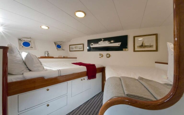 The 32m Yacht CAMARA C