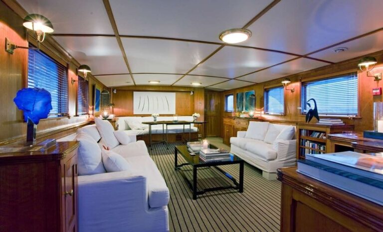 The 32m Yacht CAMARA C