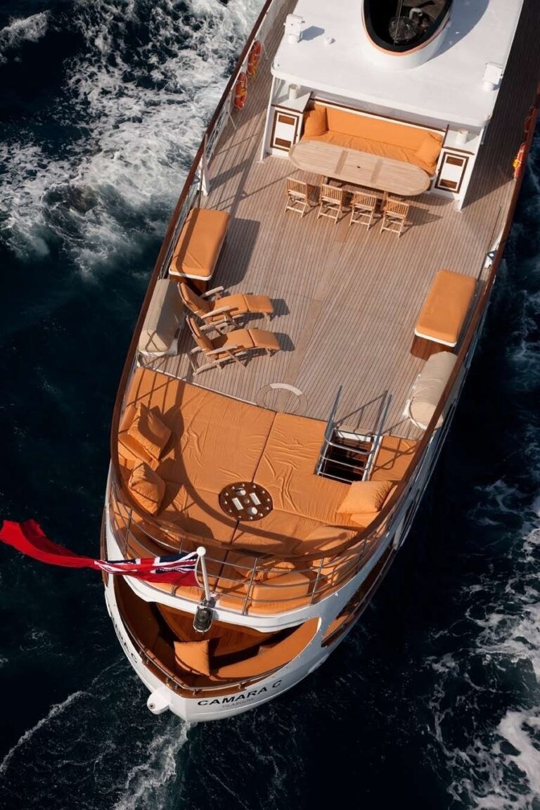 The 32m Yacht CAMARA C