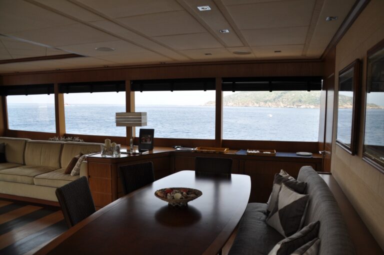 The 32m Yacht CAPPUCCINO