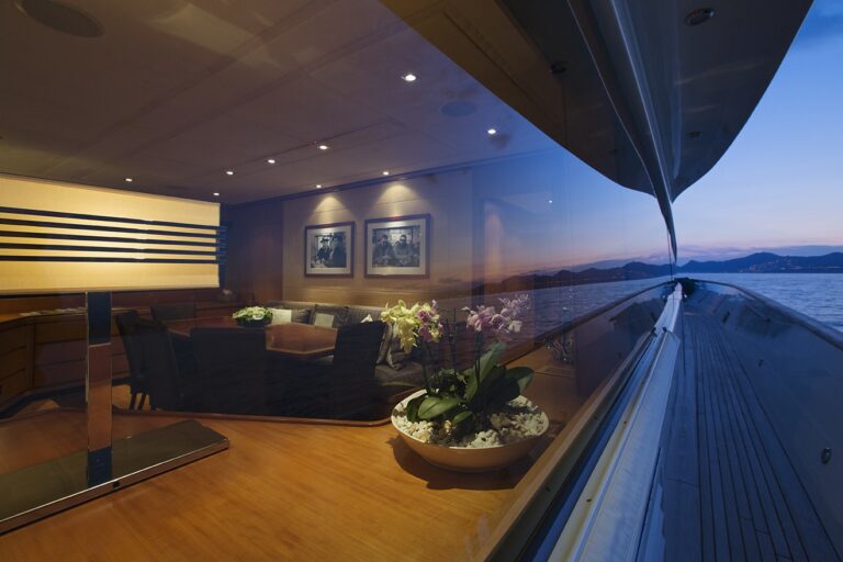 The 32m Yacht CAPPUCCINO