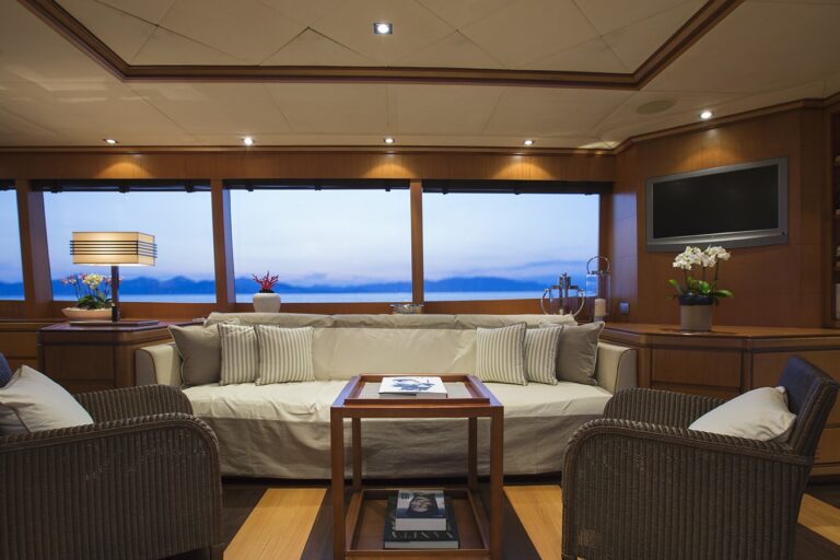 The 32m Yacht CAPPUCCINO