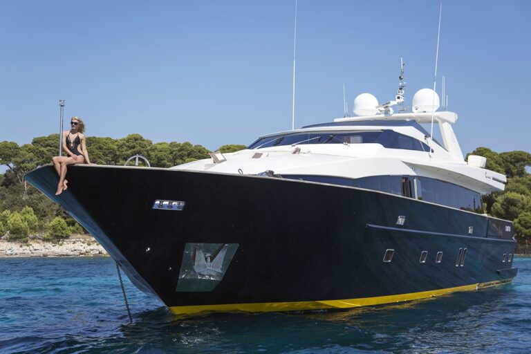 The 32m Yacht CAPPUCCINO