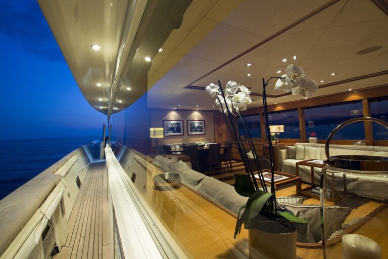 The 32m Yacht CAPPUCCINO