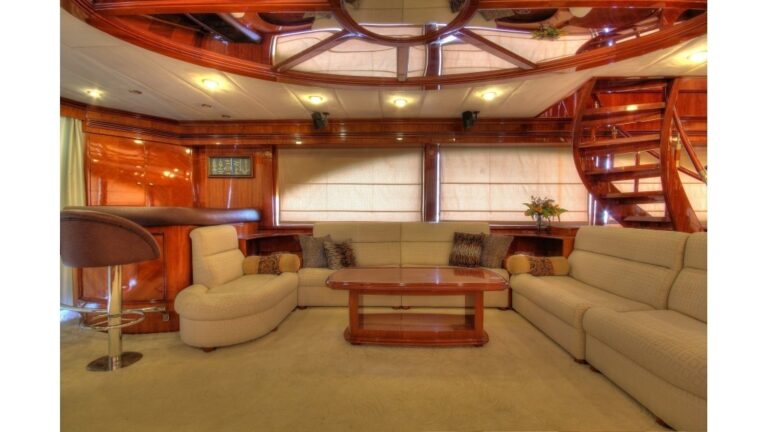 The 32m Yacht DREAM YACHT