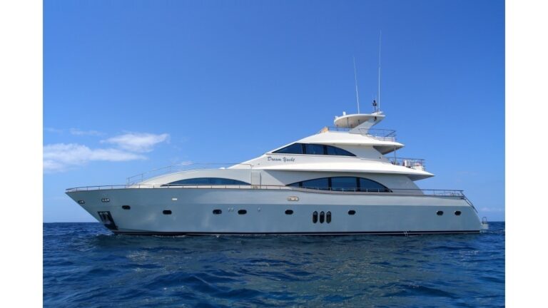 The 32m Yacht DREAM YACHT