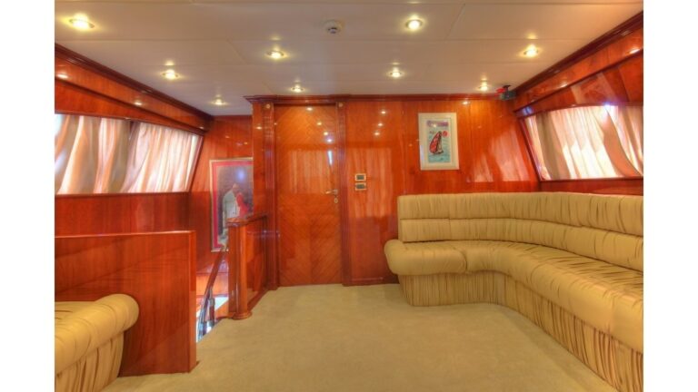 The 32m Yacht DREAM YACHT