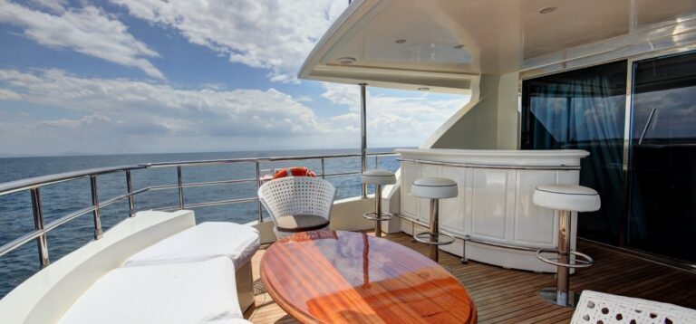 The 32m Yacht DREAM YACHT