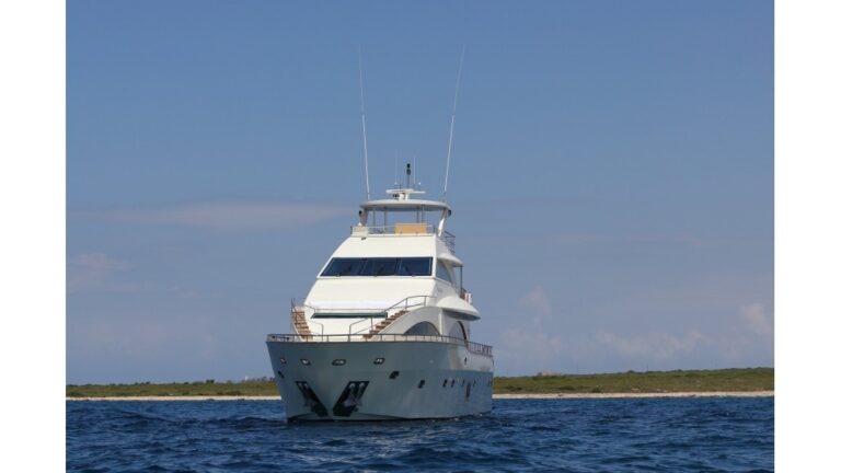 The 32m Yacht DREAM YACHT