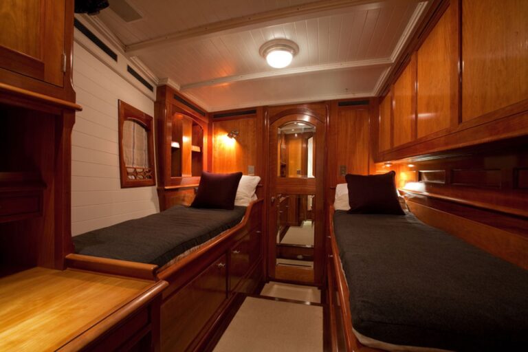 The 32m Yacht EMMALINE