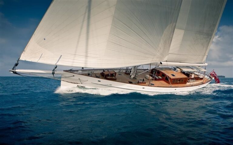 The 32m Yacht EMMALINE