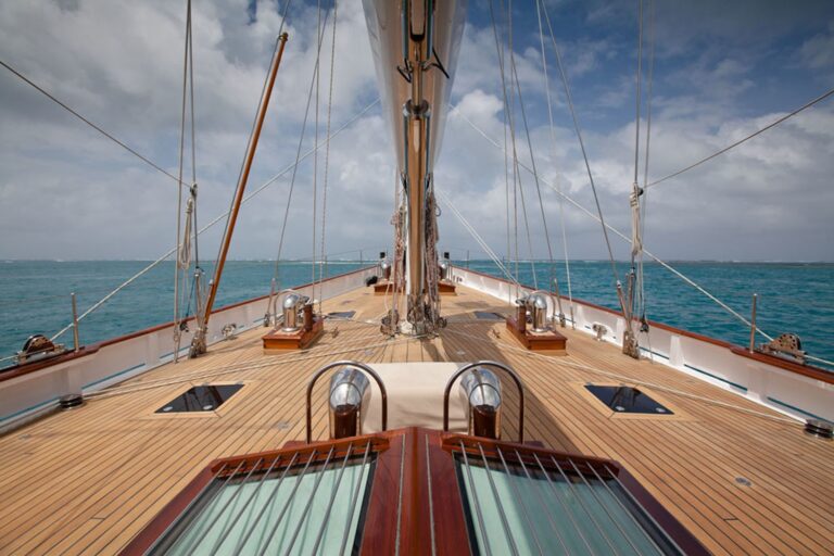 The 32m Yacht EMMALINE