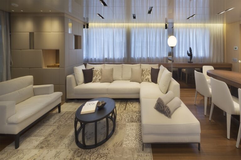The 32m Yacht INDIGO