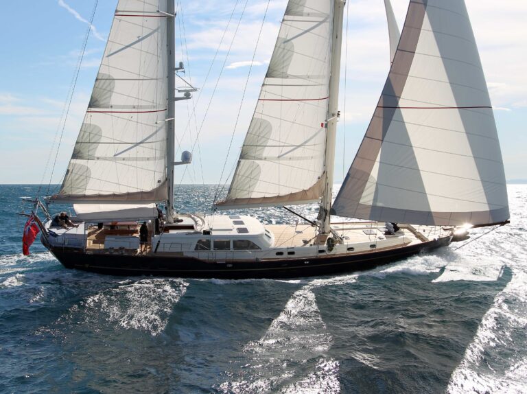 The 32m Yacht KESTREL