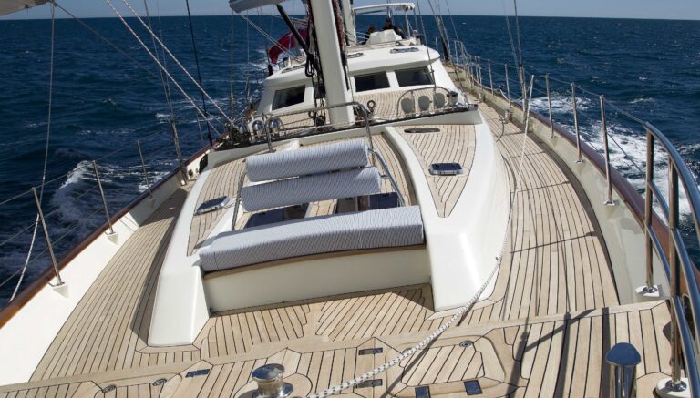 The 32m Yacht KESTREL