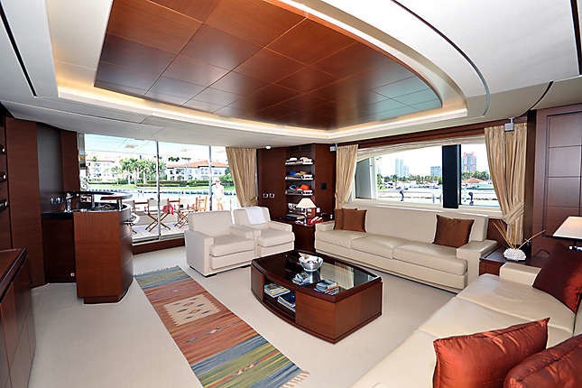 The 32m Yacht LADY CAROLE
