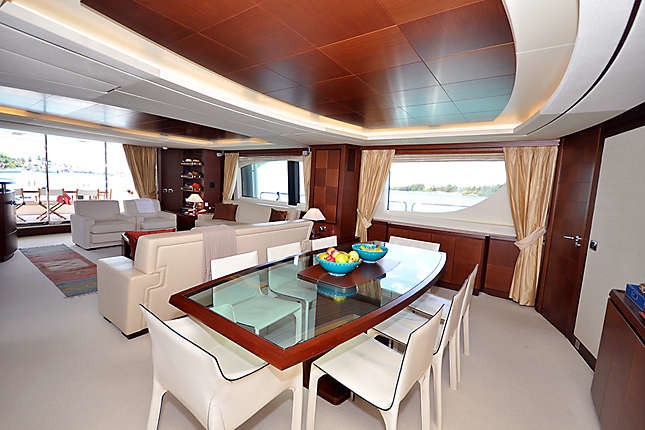 The 32m Yacht LADY CAROLE