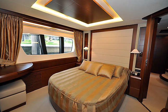 The 32m Yacht LADY CAROLE