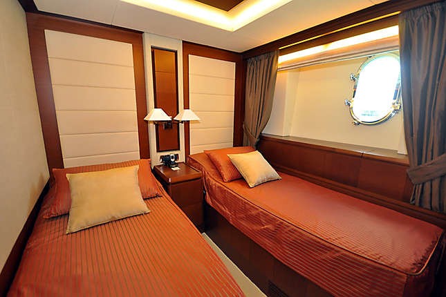 The 32m Yacht LADY CAROLE