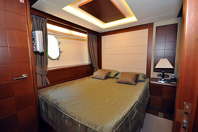 The 32m Yacht LADY CAROLE