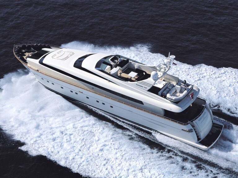 The 32m Yacht LAYAZULA