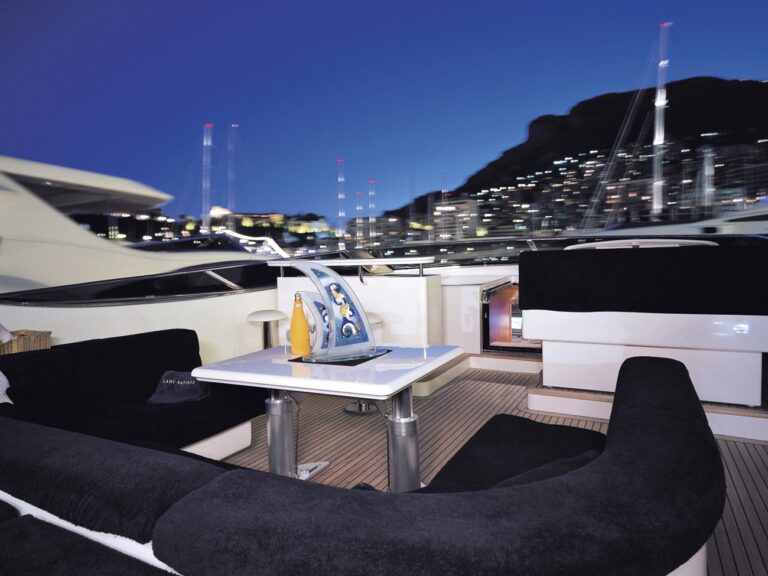 The 32m Yacht LAYAZULA