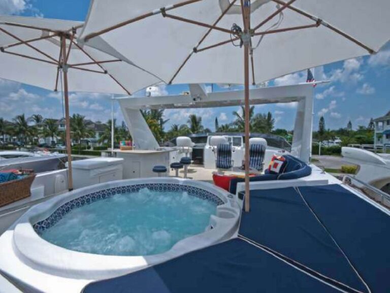 The 32m Yacht MIZ DORIS III