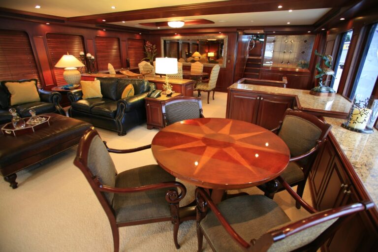 The 32m Yacht REFLECTIONS