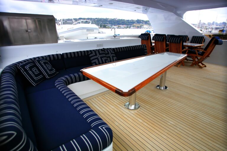 The 32m Yacht REFLECTIONS