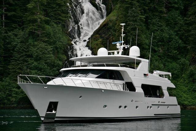 The 32m Yacht REFLECTIONS
