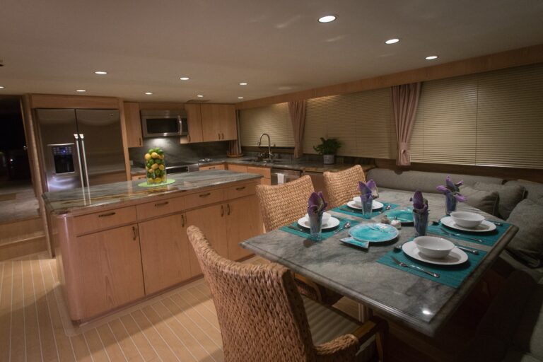 The 32m Yacht SUMMER SPLENDOR