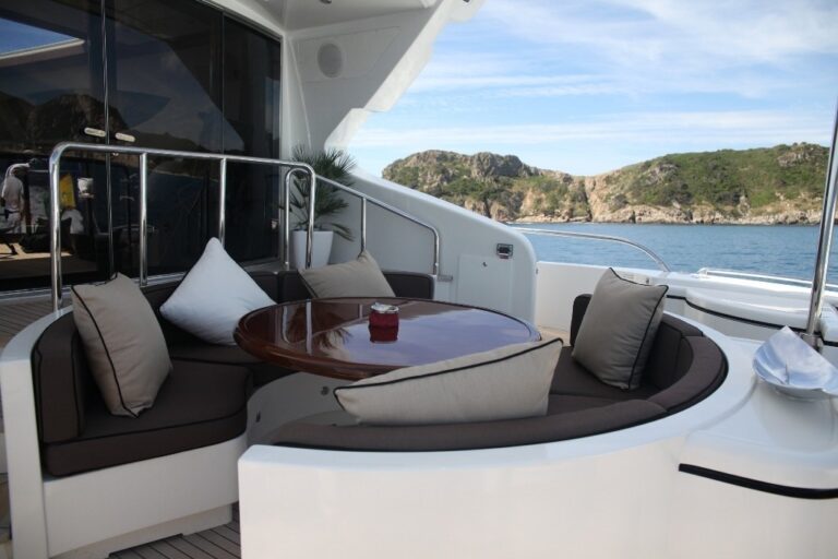 The 32m Yacht THE STORM 1