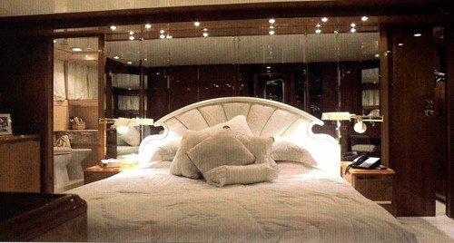 The 32m Yacht VALIA