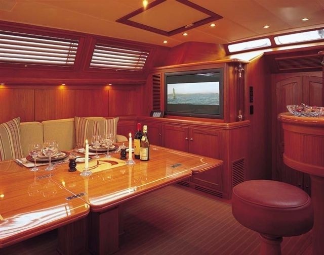 The 33m Yacht AVALON