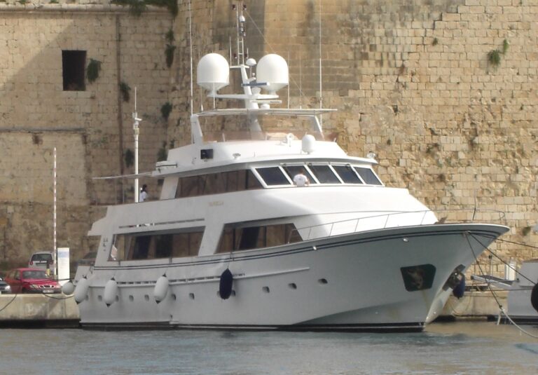 The 33m Yacht DANIELLA