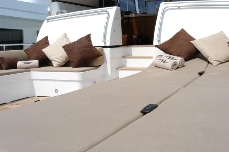 The 33m Yacht EQUILIBRIUM