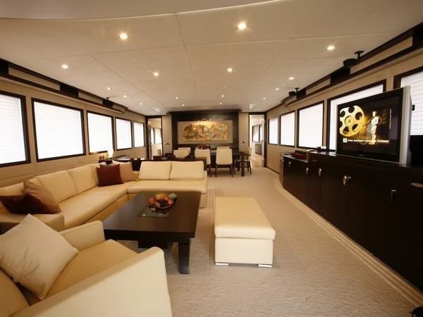 The 33m Yacht GRACE KELLY