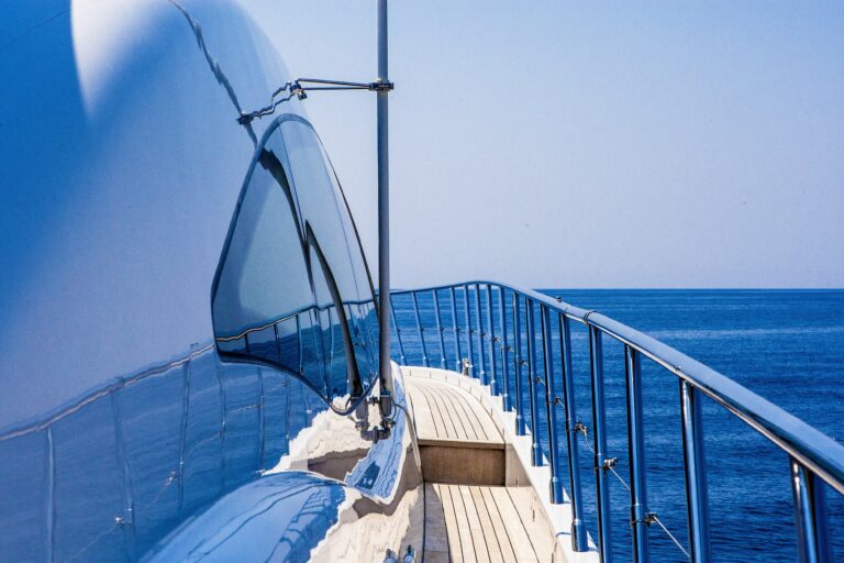 The 33m Yacht HERCULES 1