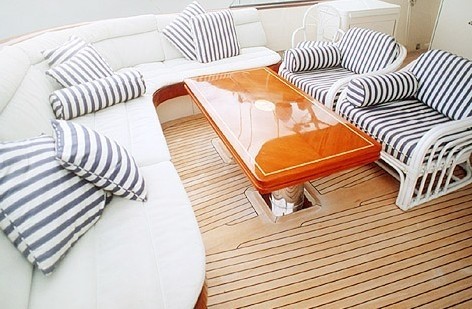 The 33m Yacht HUNTRESS