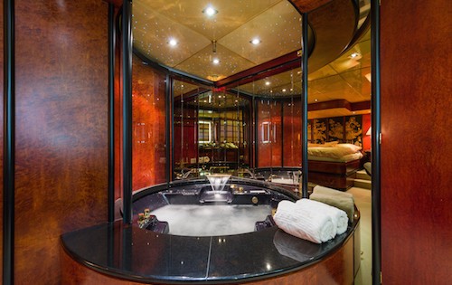 The 33m Yacht LADY SUNSHINE