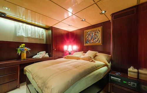 The 33m Yacht LADY SUNSHINE