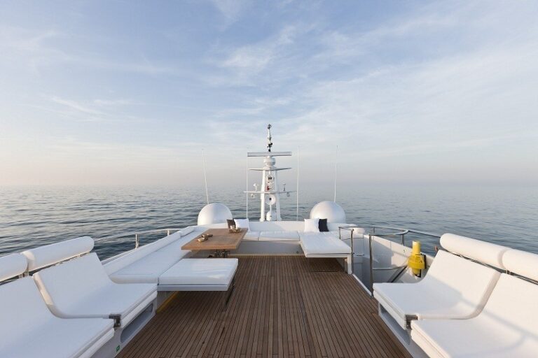 The 33m Yacht LE CAPRICE IV