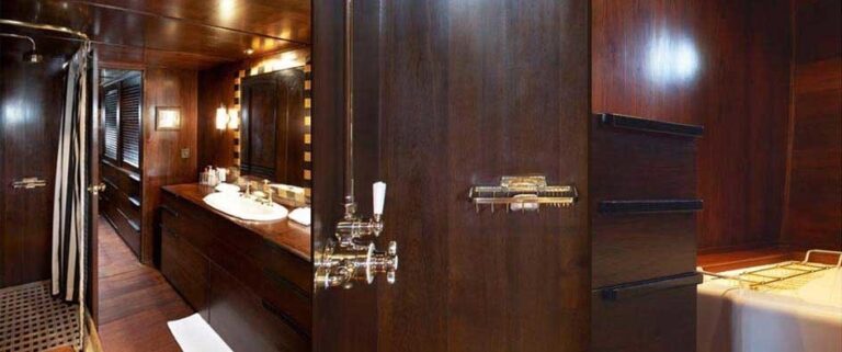 The 33m Yacht MAID MARIAN 2
