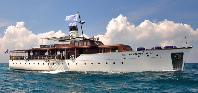 The 33m Yacht MAID MARIAN 2