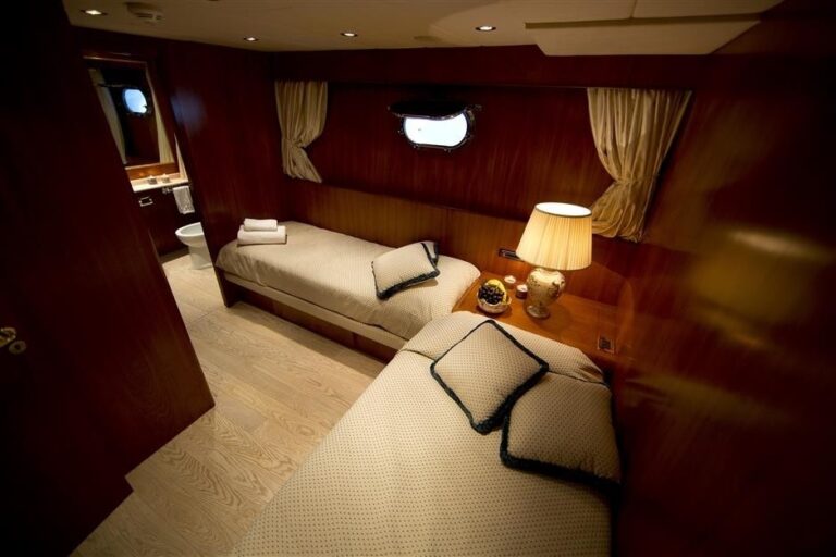 The 33m Yacht MARGHERITA