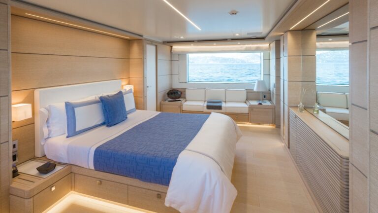 The 33m Yacht NARVALO