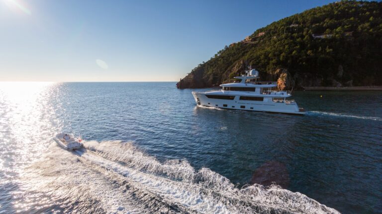 The 33m Yacht NARVALO