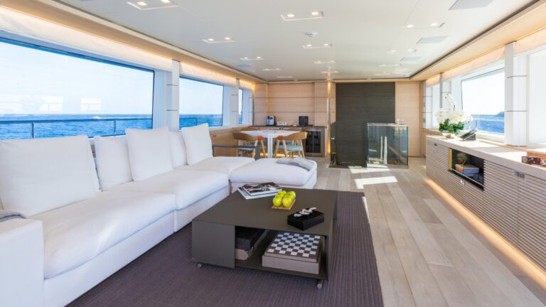 The 33m Yacht NARVALO