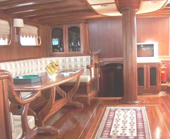 The 33m Yacht NOSTRA VITA
