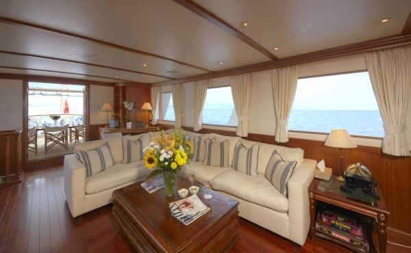 The 33m Yacht SANTA MARIA